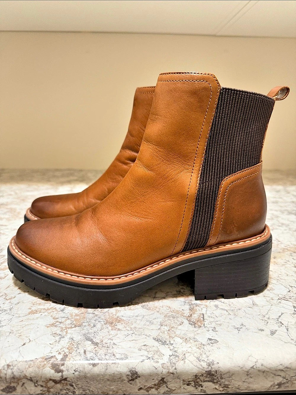 Naturalizer Jadyn Leather Chelsea Boots in Brown & Black US 9 Like New